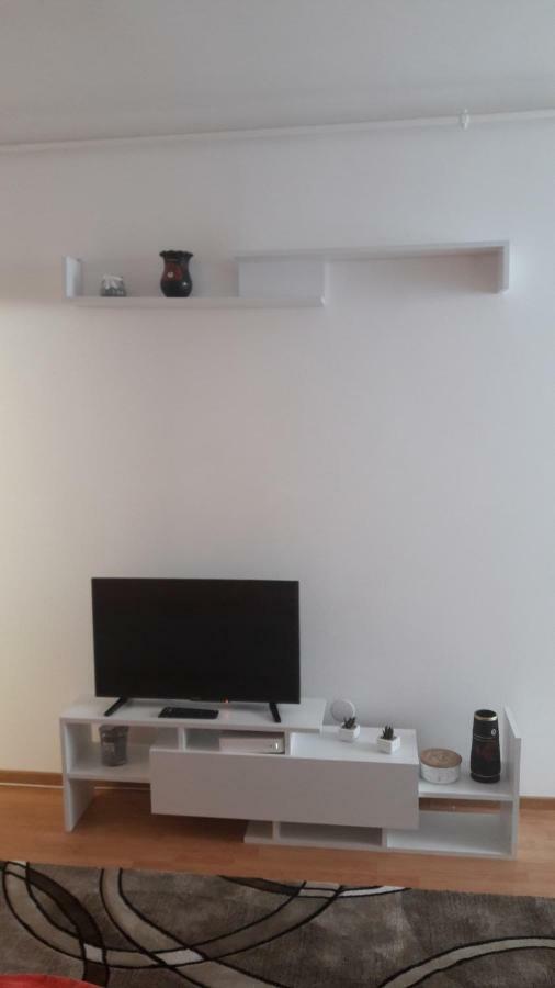 Melody Apartment Alba Iulia Bagian luar foto
